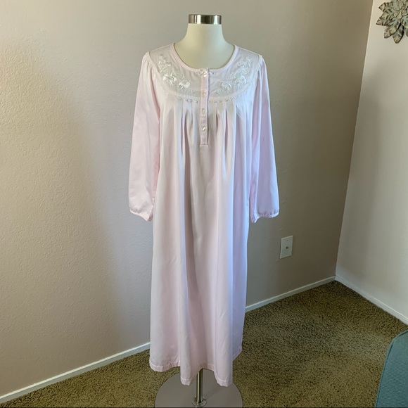 Miss Elaine Petites Pink  Lace Rose Appliqués PM - Picture 5 of 11